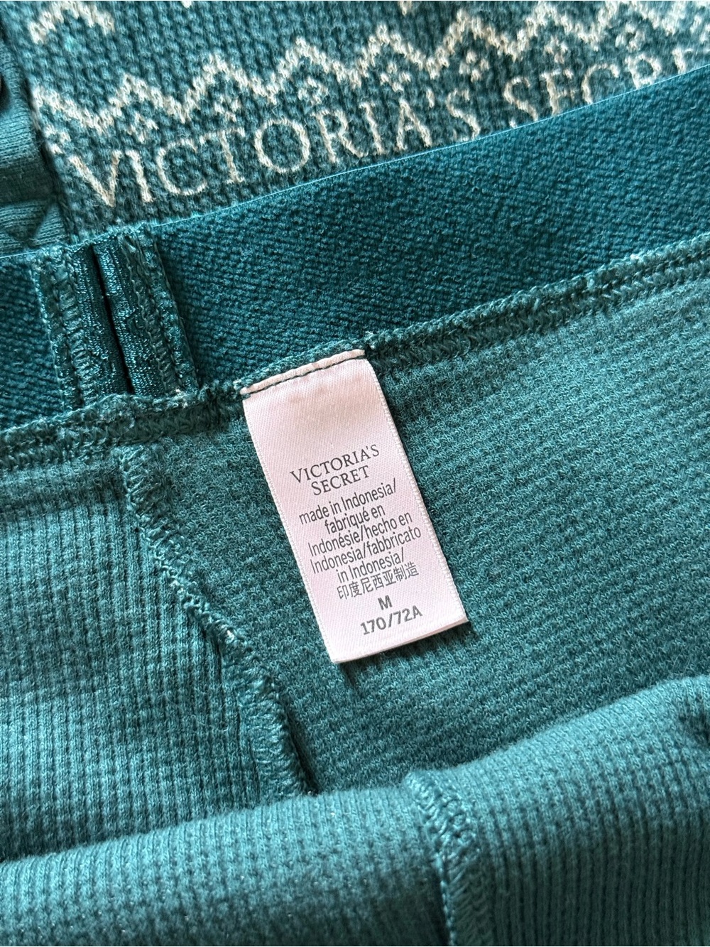 Victoria’s Secret Green Fair Isle Thermal Pajama Set Henley Shorts Medium - Picture 11 of 16